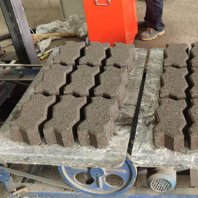 Home zig zag paver blocks 01